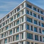Duo Lisbon, Curio Collection By Hilton Hotel 4*