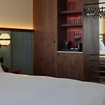 Duo Lisbon, Curio Collection By Hilton 4* Lisboa