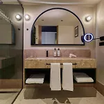 Hotel Duo Lisbon, Curio Collection By Hilton Lisboa