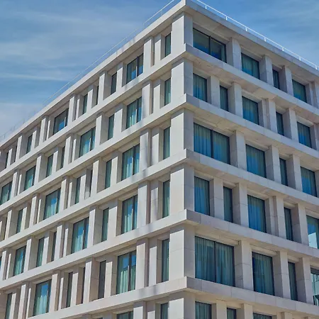 Duo Lisbon, Curio Collection By Hilton 호텔 4*