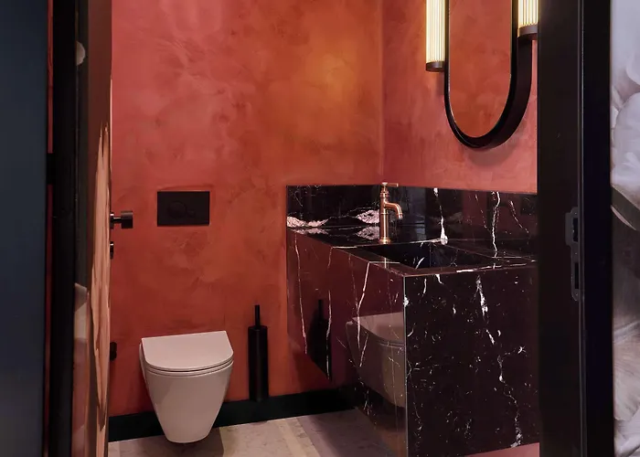 Duo Lisbon, Curio Collection By Hilton Lisboa