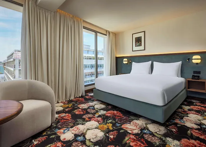 Duo Lisbon, Curio Collection By Hilton Hotel