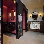Отель Duo Lisbon, Curio Collection By Hilton 4*