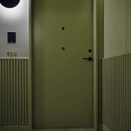 Отель Duo Lisbon, Curio Collection By Hilton