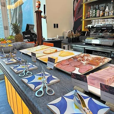 Hotel Duo Lisbon, Curio Collection By Hilton