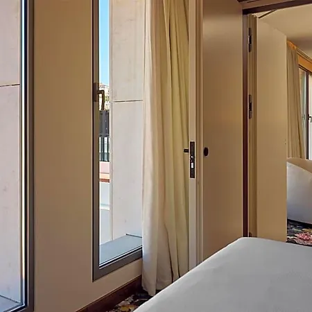 Hotel Duo Lisbon, Curio Collection By Hilton Lissabon