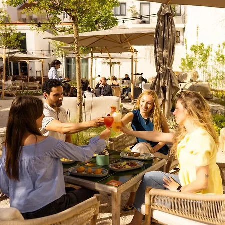 Ξενοδοχείο Duo Lisbon, Curio Collection By Hilton 4*