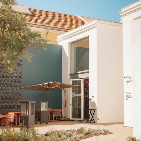 Ξενοδοχείο Duo Lisbon, Curio Collection By Hilton 4*