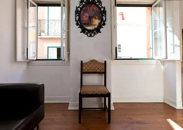 Hotell Duo Lisbon, Curio Collection By Hilton 4*