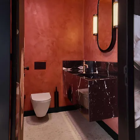 Duo Lisbon, Curio Collection By Hilton Hotel 4*