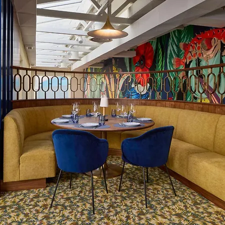 Duo Lisbon, Curio Collection By Hilton Hotel Lisbon