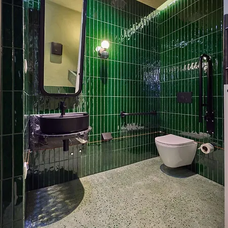Duo Lisbon, Curio Collection By Hilton 4*