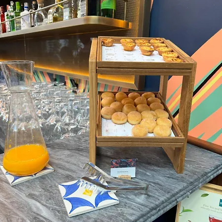 Hotel Duo Lisbon, Curio Collection By Hilton