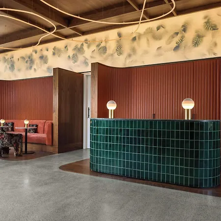 ホテル Duo Lisbon, Curio Collection By Hilton