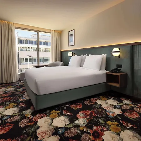 酒店 Duo Lisbon, Curio Collection By Hilton