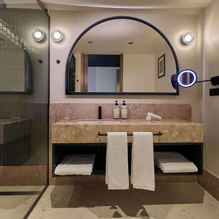 Duo Lisbon, Curio Collection By Hilton 酒店 Lisboa