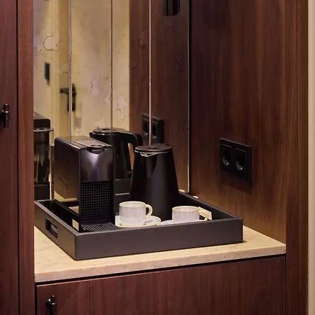 Duo Lisbon, Curio Collection By Hilton 4*