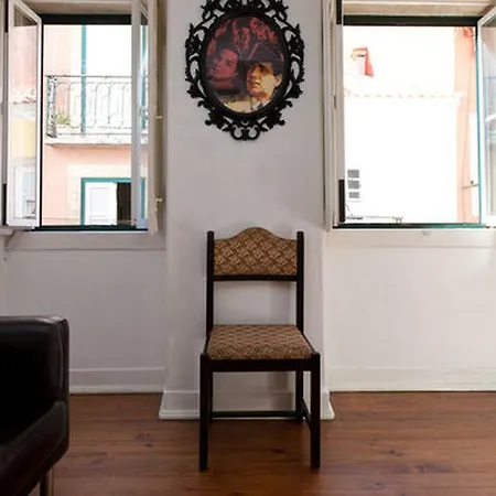 Hotel Duo Lisbon, Curio Collection By Hilton 4*