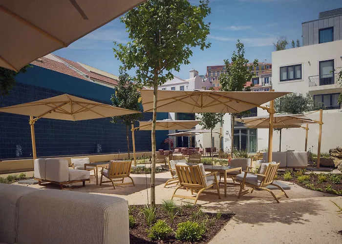 Duo Lisbon, Curio Collection By Hilton Otel Lisboa