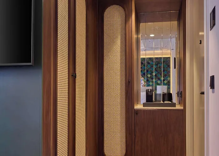 Duo Lisbon, Curio Collection By Hilton 4*