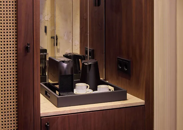 Duo Lisbon, Curio Collection By Hilton 4*